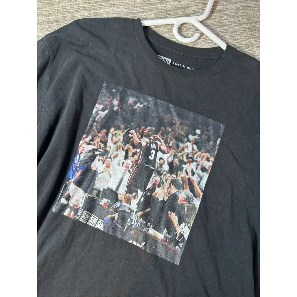Court Culture Dwayne Wade Shirt Men's XXL Black Miami Heat 2009 Vintage